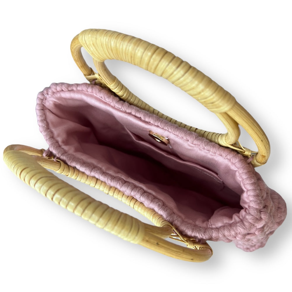 Borsa a mano e a spalla in macramè modello conchiglia con manico in bambù Dusty Rose